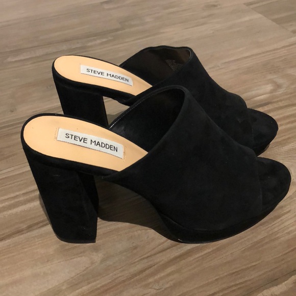 Steve Madden Shoes - NWOT Steven madden healed mules